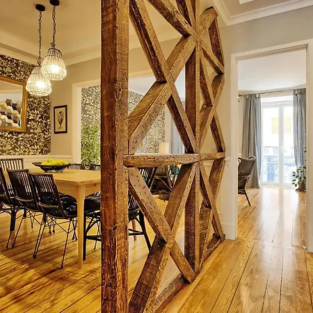 Angel S Chic Duplex Apartment